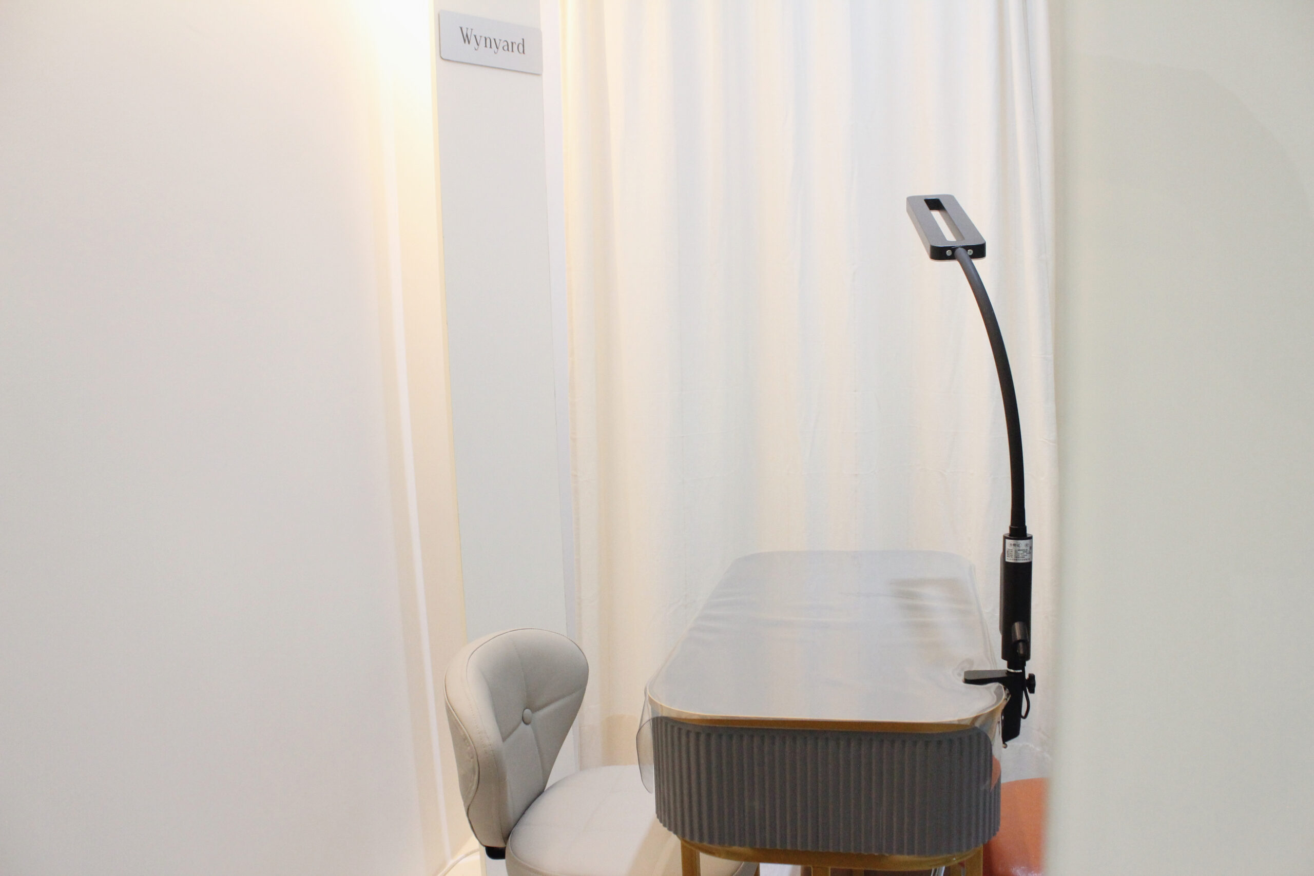 {"ARInfo":{"IsUseAR":false},"Version":"1.0.0","MakeupInfo":{"IsUseMakeup":false},"FaceliftInfo":{"IsChangeEyeLift":false,"IsChangeFacelift":false,"IsChangePostureLift":false,"IsChangeNose":false,"IsChangeFaceChin":false,"IsChangeMouth":false,"IsChangeThinFace":false},"BeautyInfo":{"SwitchMedicatedAcne":false,"IsAIBeauty":false,"IsBrightEyes":false,"IsSharpen":false,"IsOldBeauty":false,"IsReduceBlackEyes":false},"HandlerInfo":{"AppName":2},"FilterInfo":{"IsUseFilter":false}}