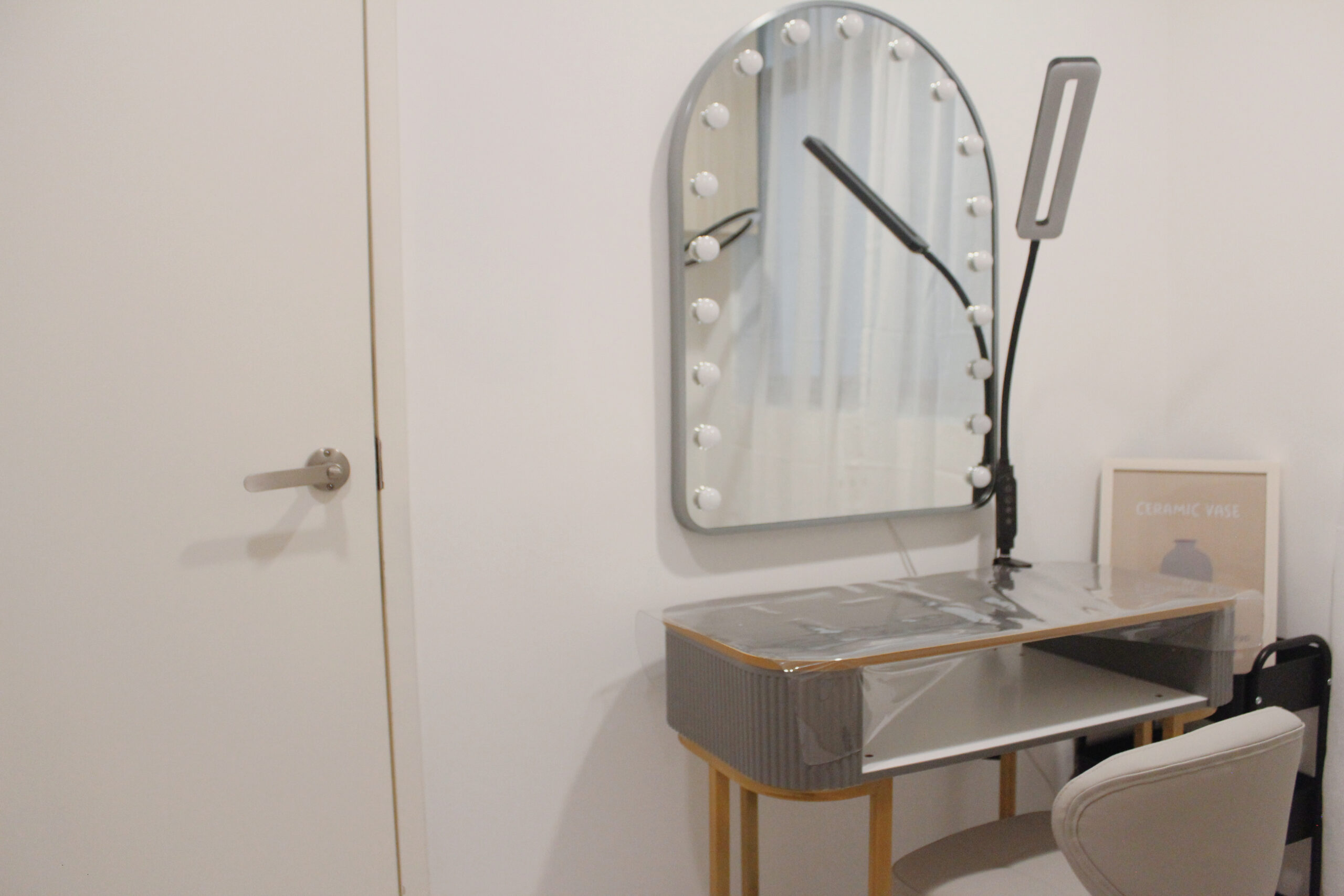 {"ARInfo":{"IsUseAR":false},"Version":"1.0.0","MakeupInfo":{"IsUseMakeup":false},"FaceliftInfo":{"IsChangeEyeLift":false,"IsChangeFacelift":false,"IsChangePostureLift":false,"IsChangeNose":false,"IsChangeFaceChin":false,"IsChangeMouth":false,"IsChangeThinFace":false},"BeautyInfo":{"SwitchMedicatedAcne":false,"IsAIBeauty":false,"IsBrightEyes":false,"IsSharpen":false,"IsOldBeauty":false,"IsReduceBlackEyes":false},"HandlerInfo":{"AppName":2},"FilterInfo":{"IsUseFilter":false}}