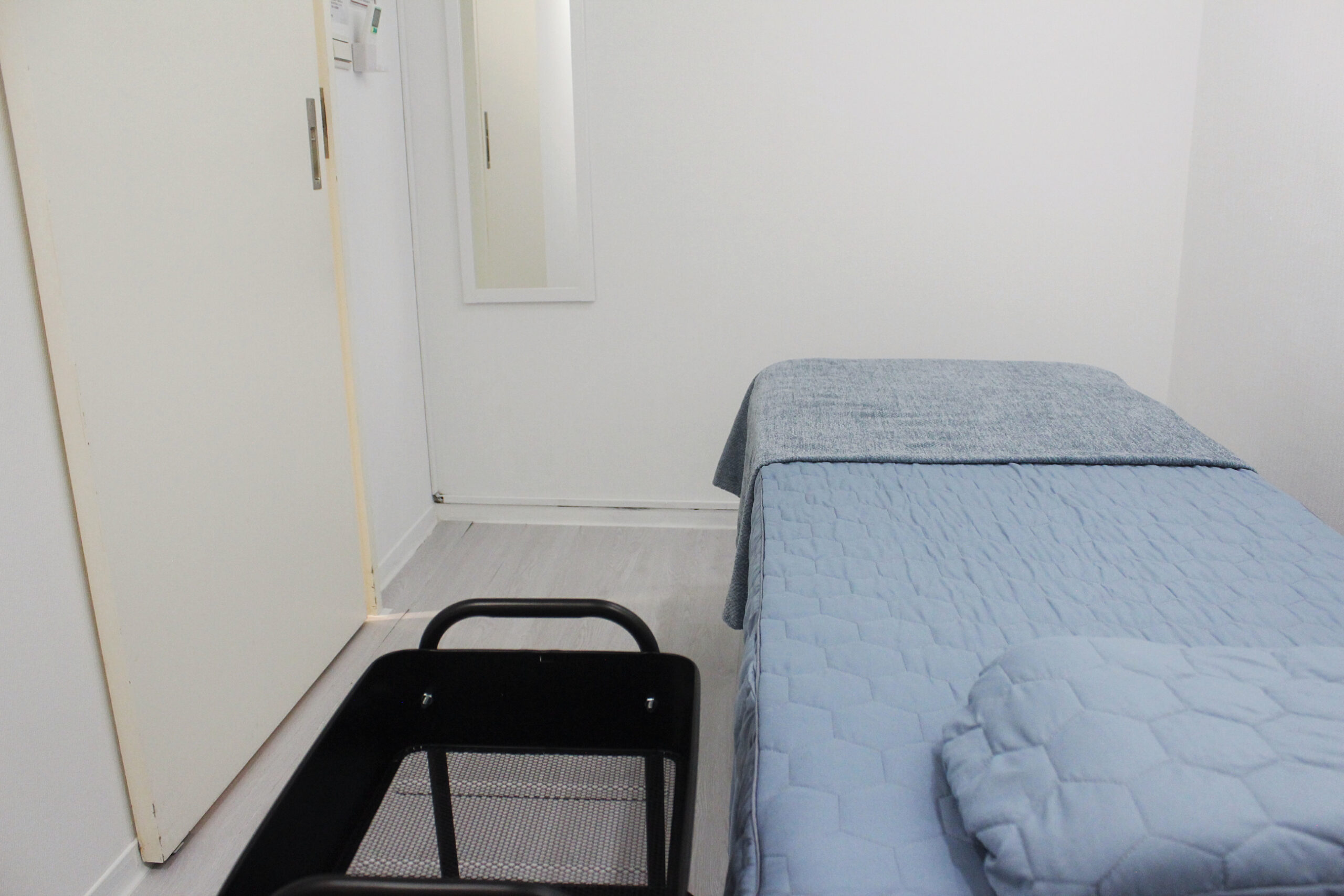 {"ARInfo":{"IsUseAR":false},"Version":"1.0.0","MakeupInfo":{"IsUseMakeup":false},"FaceliftInfo":{"IsChangeEyeLift":false,"IsChangeFacelift":false,"IsChangePostureLift":false,"IsChangeNose":false,"IsChangeFaceChin":false,"IsChangeMouth":false,"IsChangeThinFace":false},"BeautyInfo":{"SwitchMedicatedAcne":false,"IsAIBeauty":false,"IsBrightEyes":false,"IsSharpen":false,"IsOldBeauty":false,"IsReduceBlackEyes":false},"HandlerInfo":{"AppName":2},"FilterInfo":{"IsUseFilter":false}}