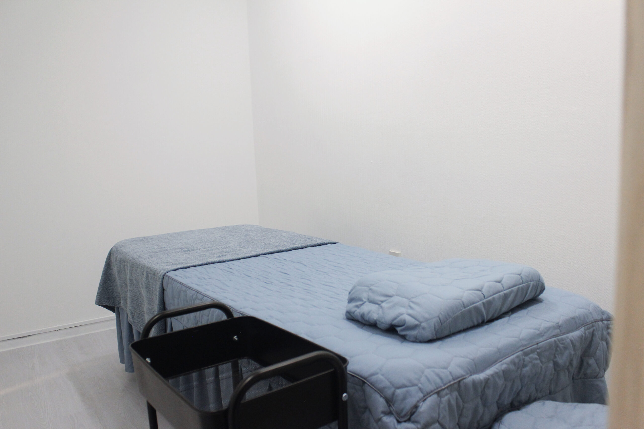 {"ARInfo":{"IsUseAR":false},"Version":"1.0.0","MakeupInfo":{"IsUseMakeup":false},"FaceliftInfo":{"IsChangeEyeLift":false,"IsChangeFacelift":false,"IsChangePostureLift":false,"IsChangeNose":false,"IsChangeFaceChin":false,"IsChangeMouth":false,"IsChangeThinFace":false},"BeautyInfo":{"SwitchMedicatedAcne":false,"IsAIBeauty":false,"IsBrightEyes":false,"IsSharpen":false,"IsOldBeauty":false,"IsReduceBlackEyes":false},"HandlerInfo":{"AppName":2},"FilterInfo":{"IsUseFilter":false}}