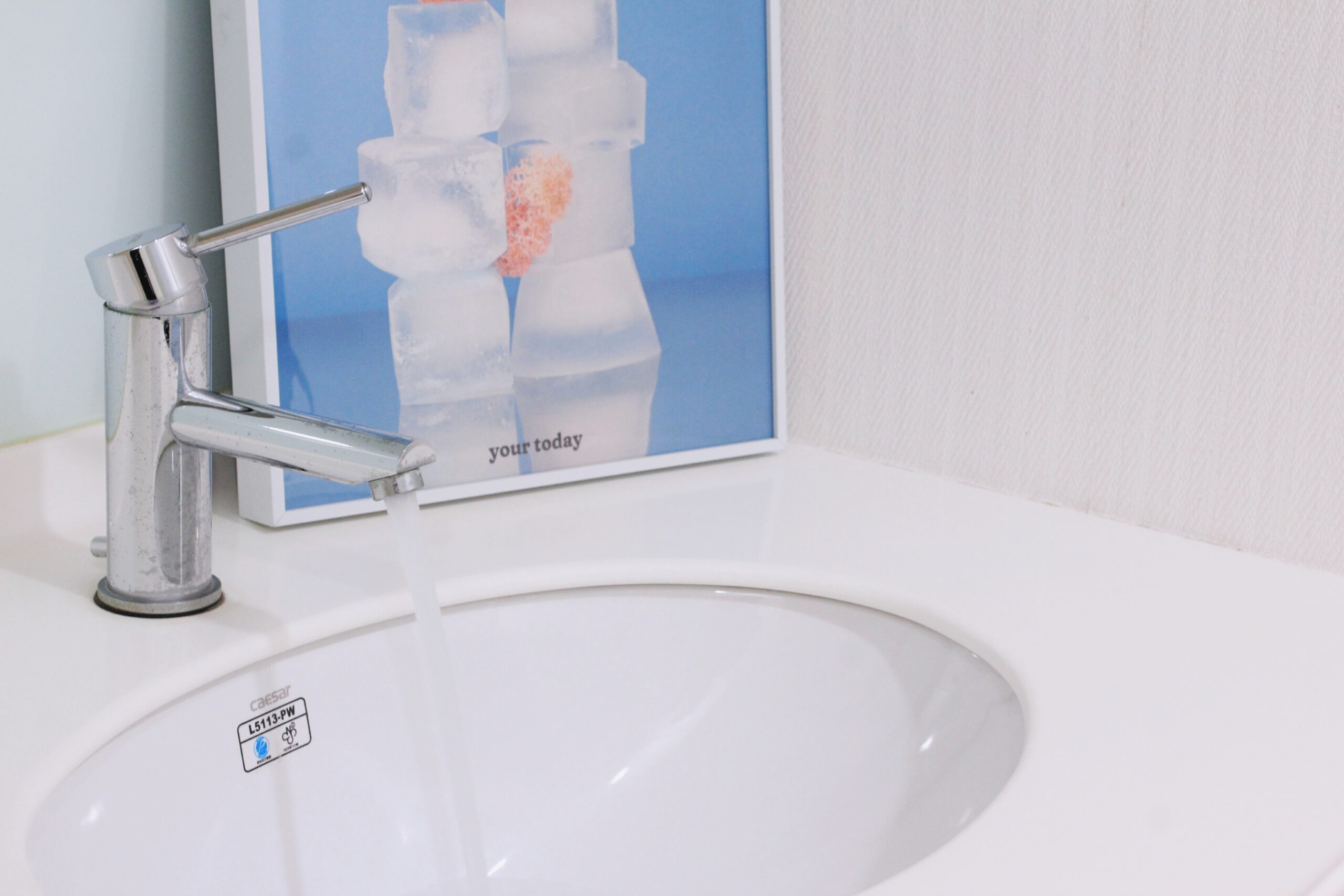 {"ARInfo":{"IsUseAR":false},"Version":"1.0.0","MakeupInfo":{"IsUseMakeup":false},"FaceliftInfo":{"IsChangeEyeLift":false,"IsChangeFacelift":false,"IsChangePostureLift":false,"IsChangeNose":false,"IsChangeFaceChin":false,"IsChangeMouth":false,"IsChangeThinFace":false},"BeautyInfo":{"SwitchMedicatedAcne":false,"IsAIBeauty":false,"IsBrightEyes":false,"IsSharpen":false,"IsOldBeauty":false,"IsReduceBlackEyes":false},"HandlerInfo":{"AppName":2},"FilterInfo":{"IsUseFilter":false}}